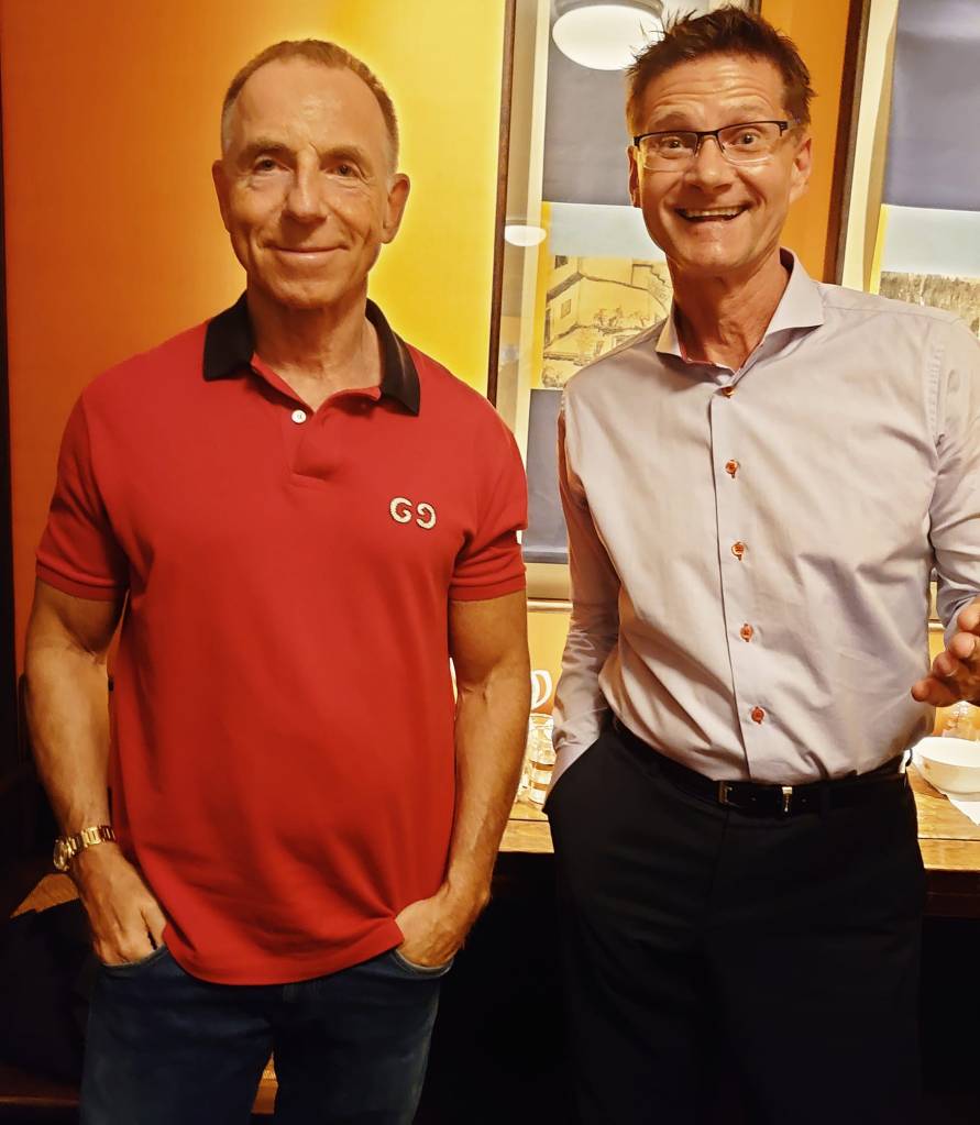 Foto André Prager im China Club Berlin mit Autor, Immobilieninvestor und Reichtumsforscher Dr. Dr. Rainer Zitelmann