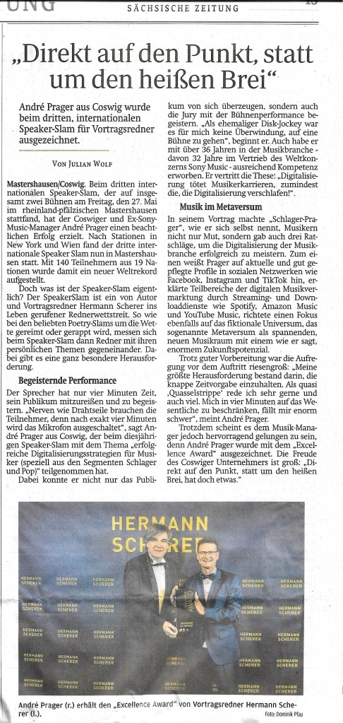 Foto zu Zeitungsbeitrag Sächsische Zeitung "Direkt auf den Punkt, statt um den heißen Brei" von André Prager zum internationalen Speaker-Slam für Vortragsredner